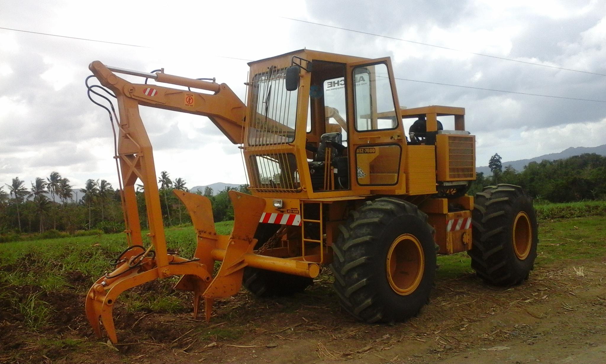 Sugar Cane Loader | APACHE CONSTRUCTION EQUIPMENT